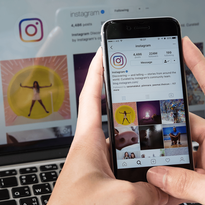 Instagram op laptop en telefoon